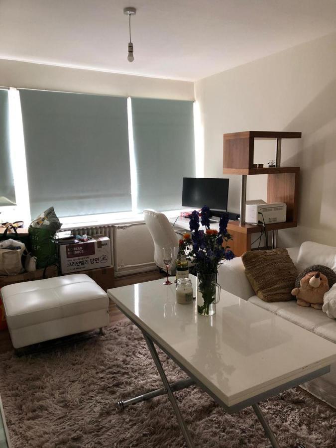 Charming 1-bed Vibrant Location Apartment London